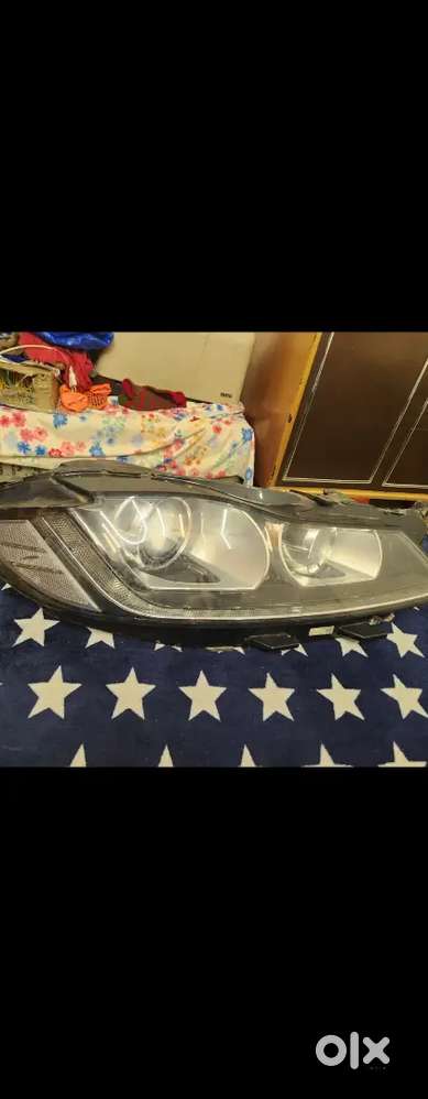 Jaguar Xf Petrol 2019 Light