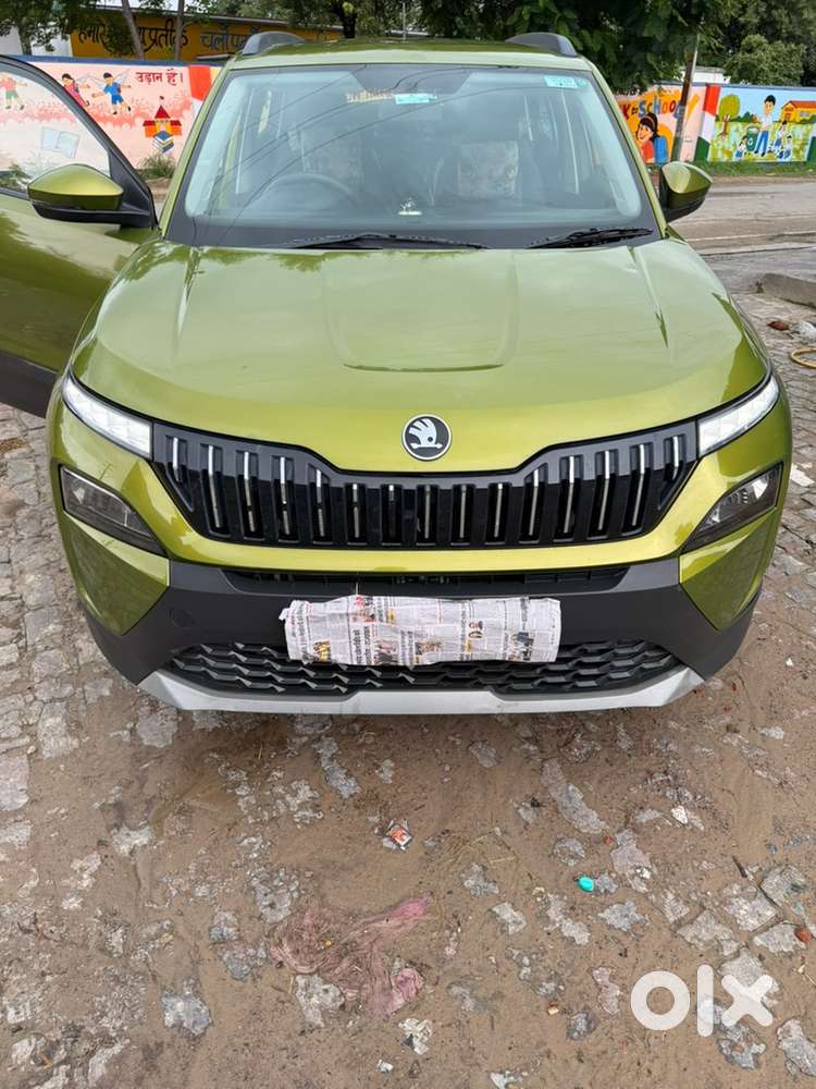 Skoda Kylaq Petrol Signature 2025