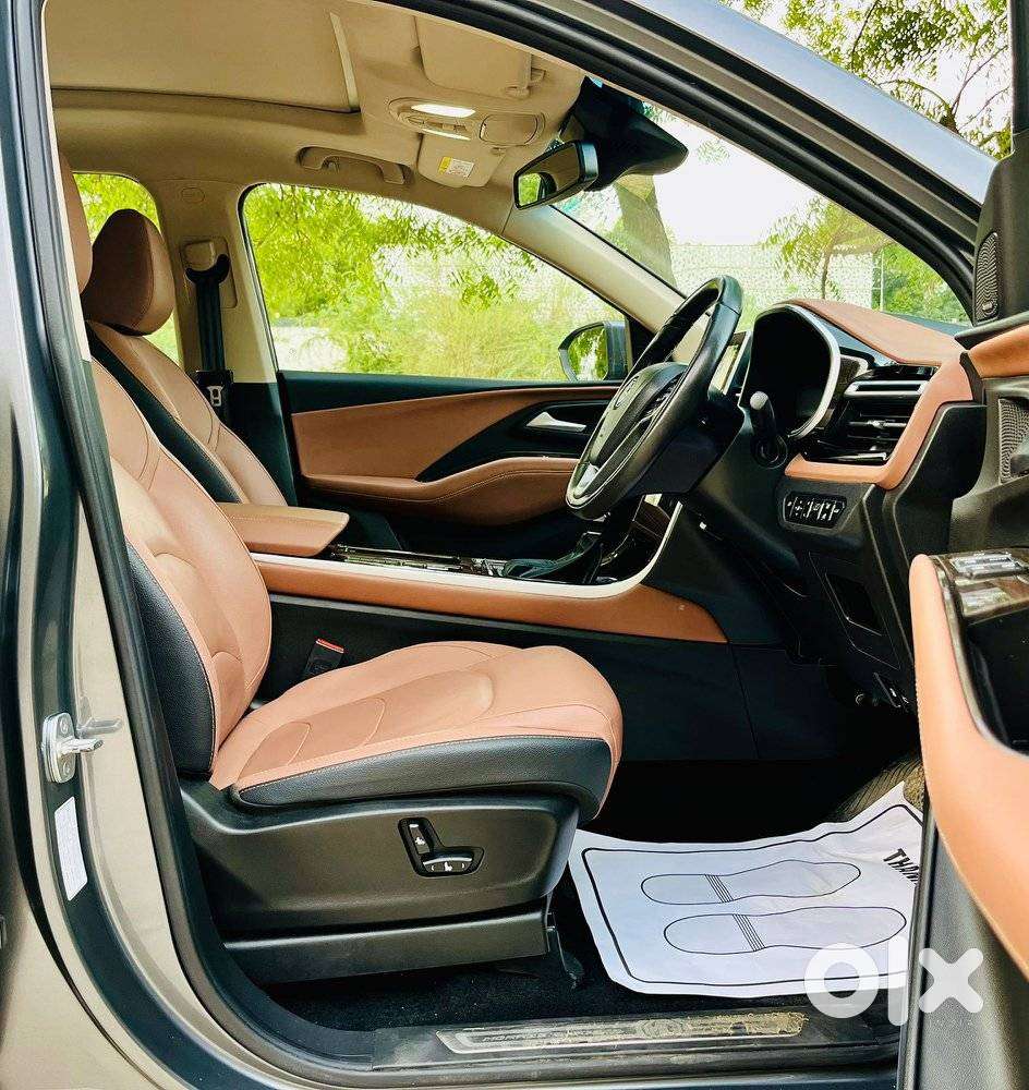 Mg Hector Plus Savvy Pro 1.5 Turbo Petrol Cvt 6 Str, 2023, Petrol