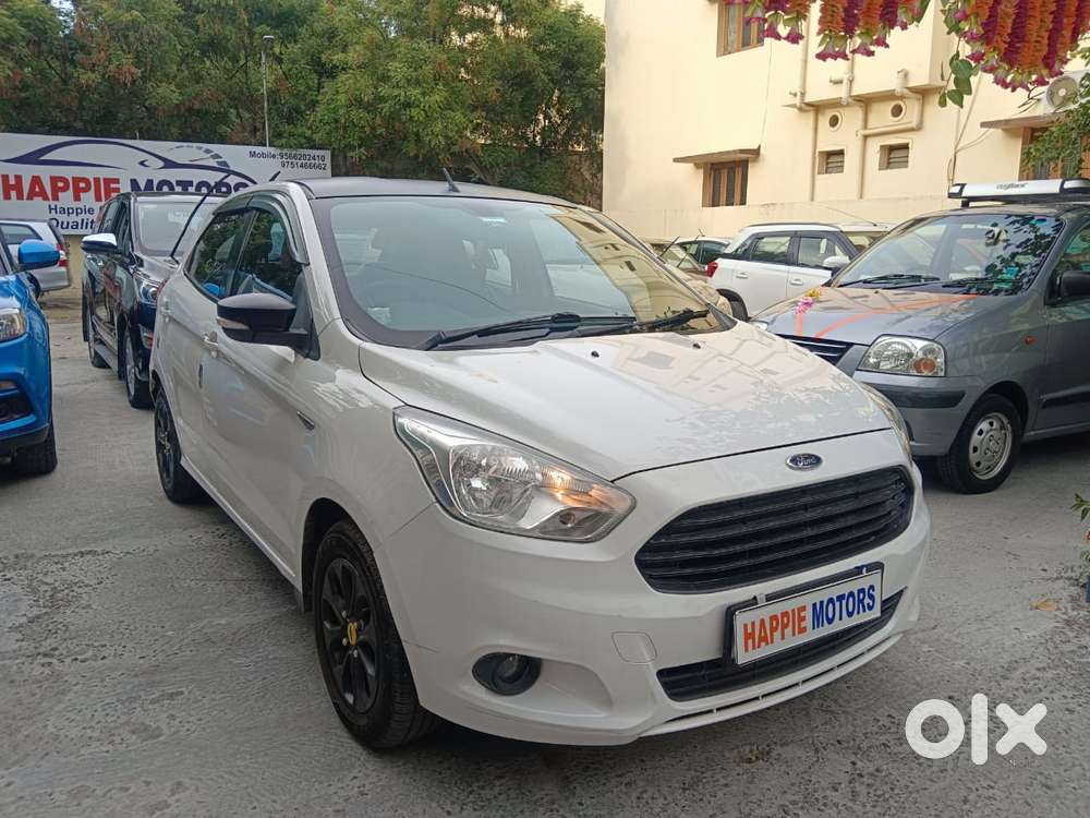 Ford Figo 2012-2015 Petrol Titanium, 2016, Petrol