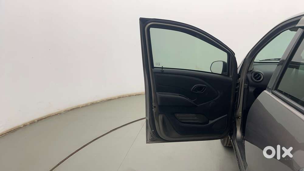 Datsun Redigo T Option, 2017, Petrol