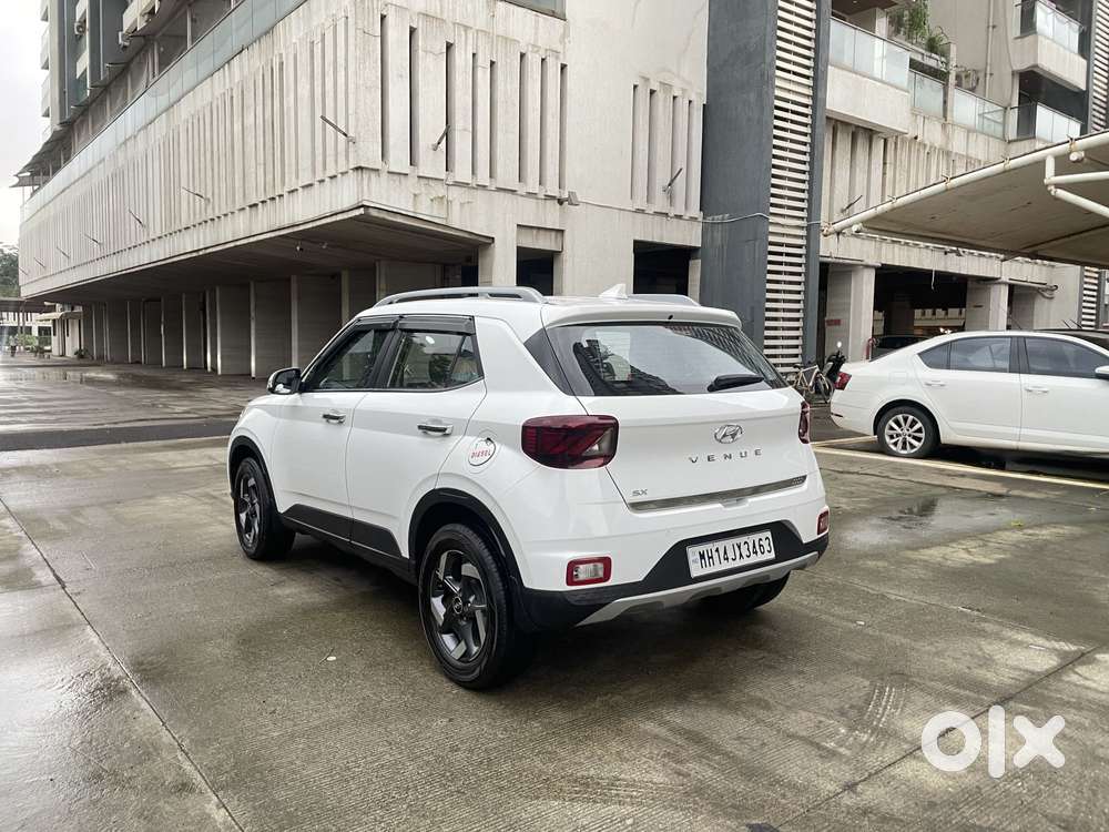 Hyundai Venue Sx (o) Mt 1.5 Diesel, 2022, Diesel