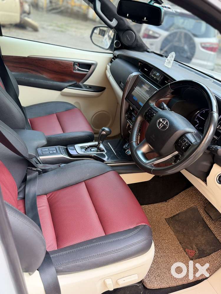 Toyota Fortuner Legender 4x2 At 2.8, 2023, Diesel