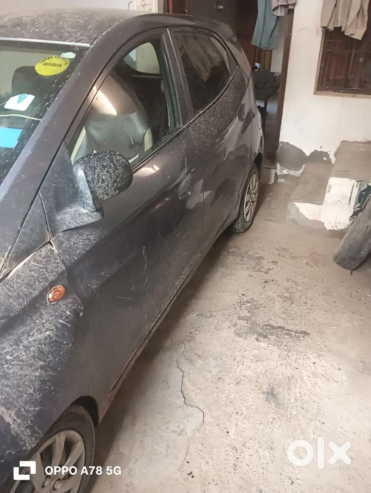 Hyundai Eon 0.8 Magna 2011 Variant