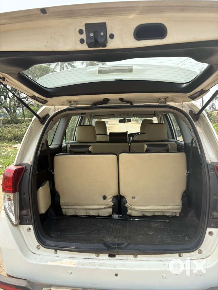 Toyota Innova Crysta 2.4 G Mt 8s, 2019, Diesel