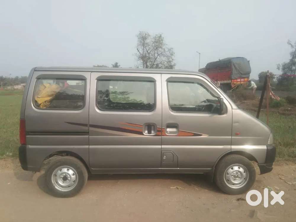 Maruti Suzuki Eeco 2022 Cng & Hybrids 95000 Km Driven