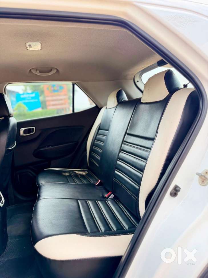 Hyundai Venue, 2021, Petrol