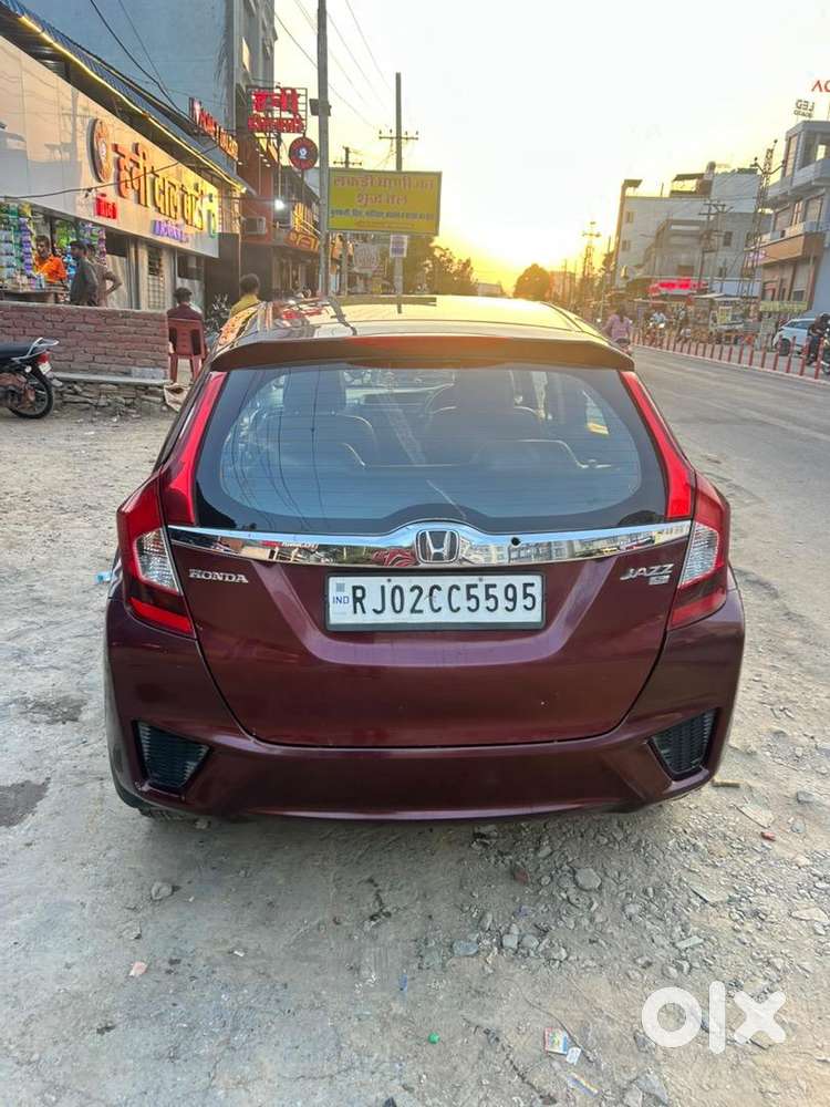 Honda Jazz 2016 Diesel Well Maintained