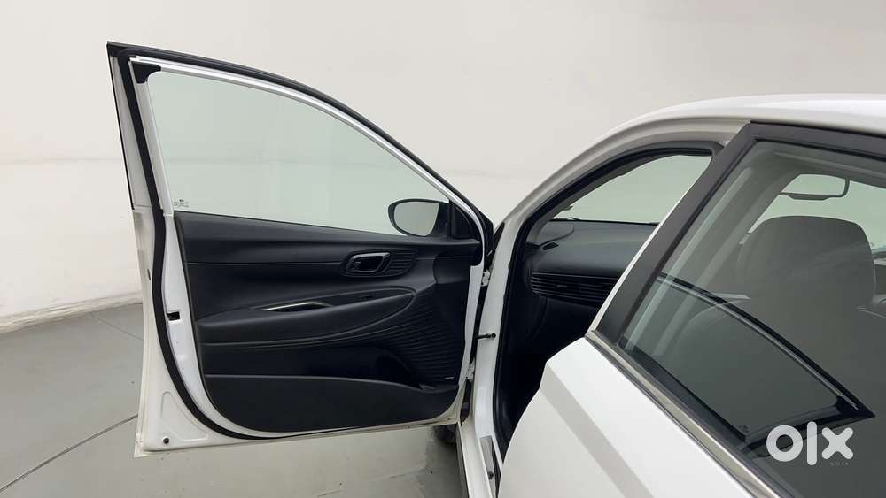 Hyundai I20 Asta (o) 1.2 Ivt, 2023, Petrol