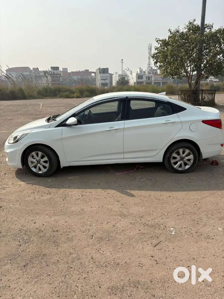 Hyundai Verna 1.6 Vtvt 2012