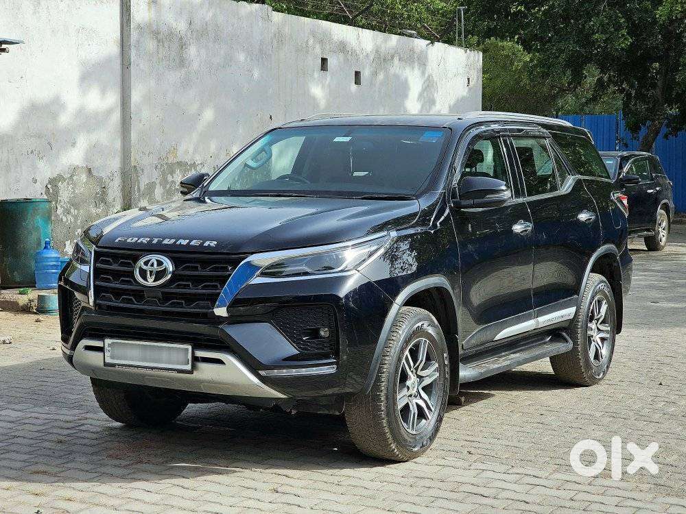 Toyota Fortuner 4x2 At 2.7 Petrol, 2023, Petrol