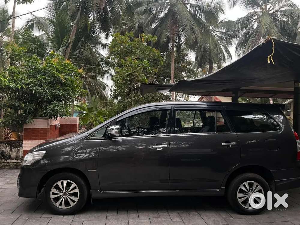 Toyota Innova 2015 Diesel Well Maintained