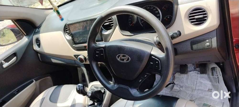 Hyundai Grand I10 1.2 Crdi Sportz Dual Tone, 2017, Diesel