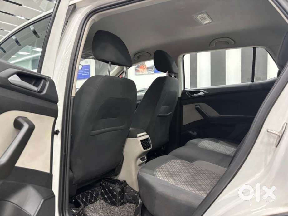 Volkswagen Taigun 1.0 Tsi Highline At, 2023, Petrol