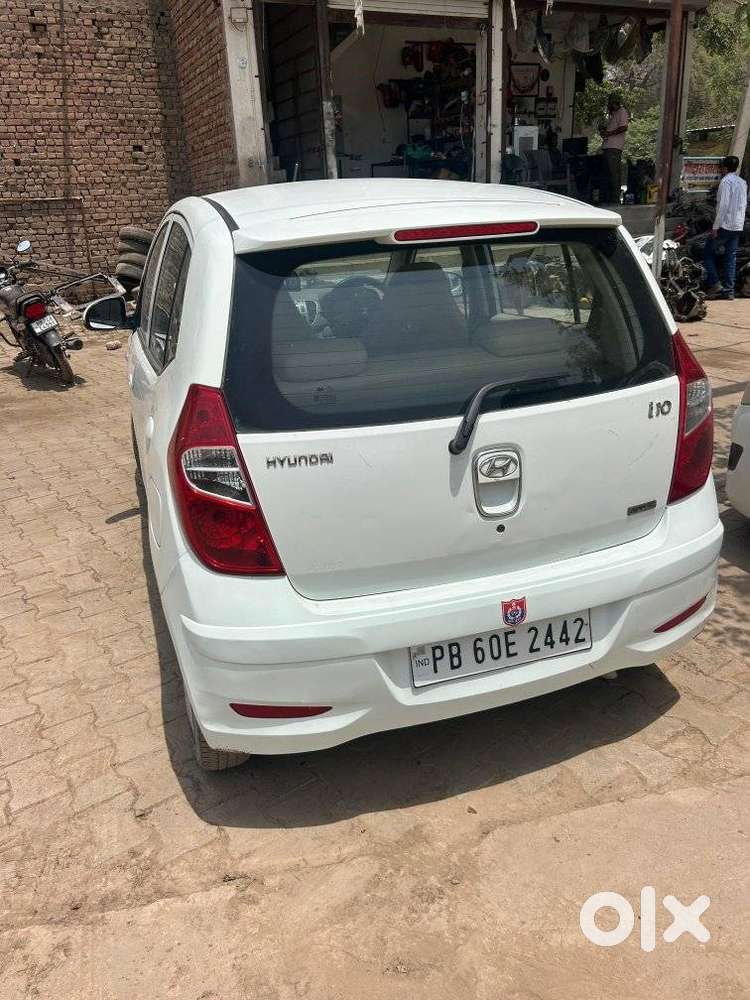 Hyundai I10 Sportz At, 2011, Petrol