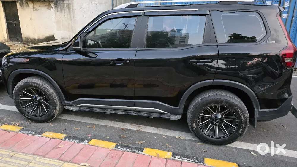 Mahindra Scorpio N 2024 Z6 Diesel Manual With Alloy Wheel