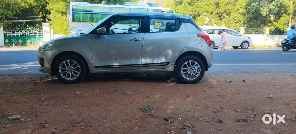 Maruti Suzuki Swift Zxi Plus, 2021, Petrol