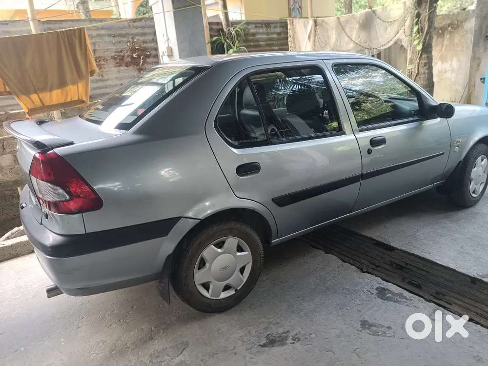 Ford Ikon Zxi Nxt 2003