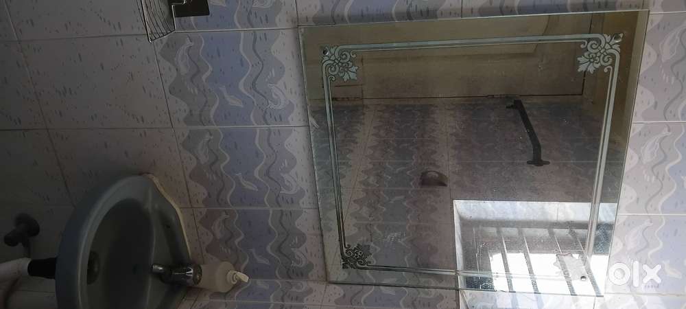 Designer glass mirrors
