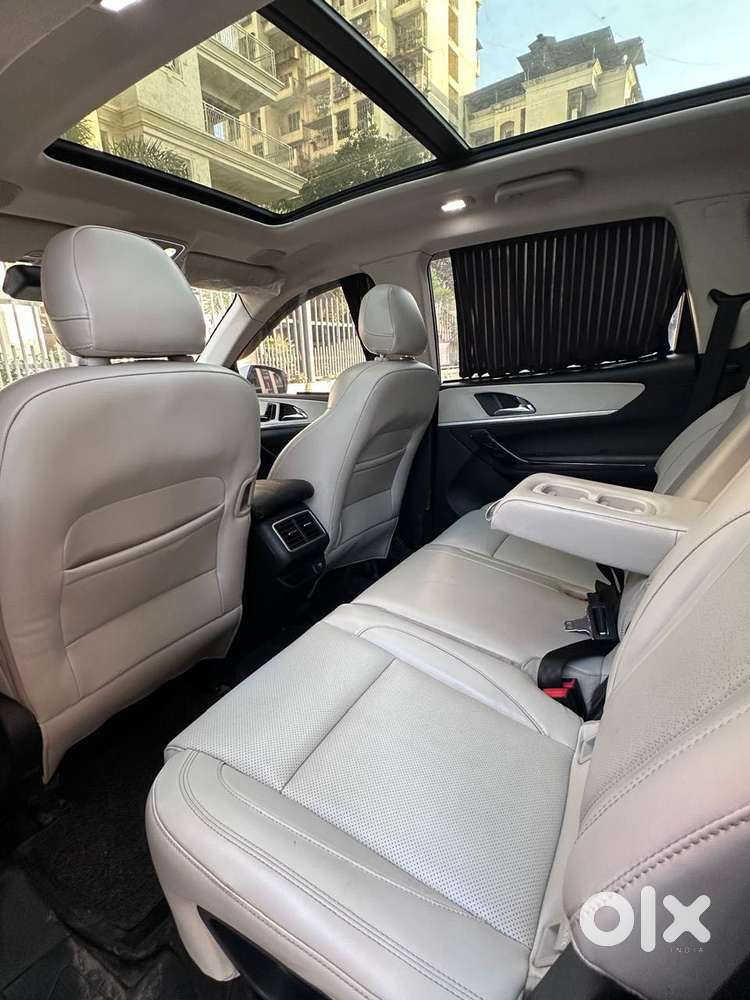 Mahindra Xuv700 2.2 Ax 7 Diesel At Luxury Pack Str, 2023, Diesel