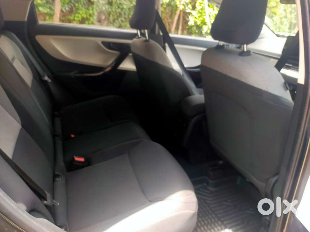 Tata Nexon Pure 1.2 Revotron Petrol 6 Mt, 2025, Petrol