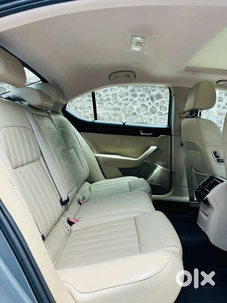 2016 Skoda Superb Petrol
