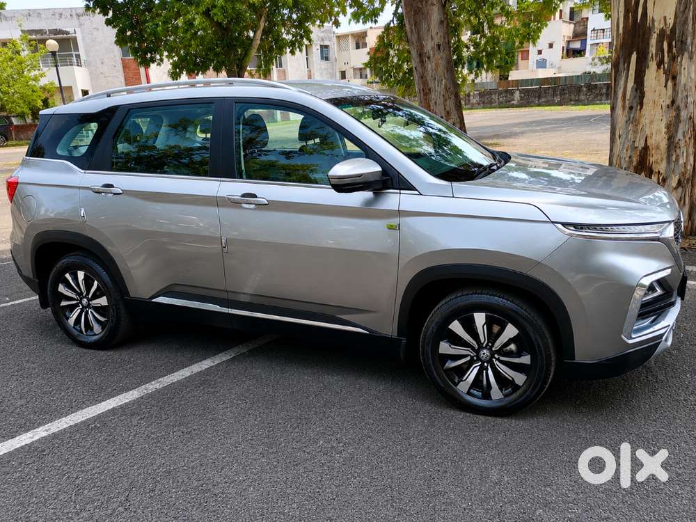 Used Car For Sale, Mg Hector, Internet Inside, Silver Suv, Black Leath
