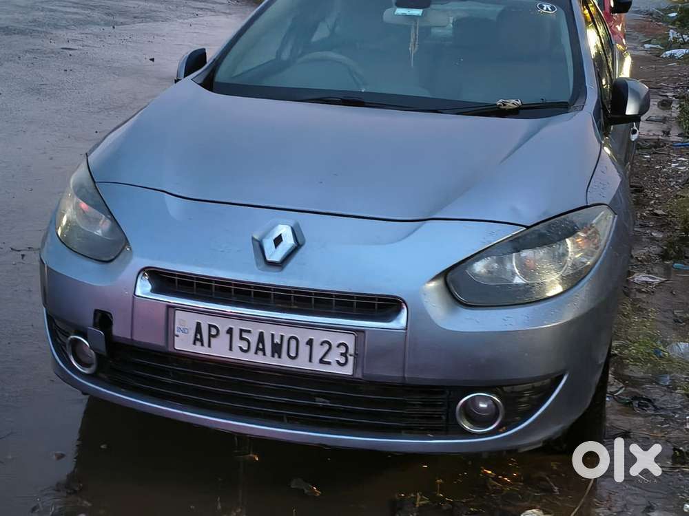 Renault Fluence 2011 Top End