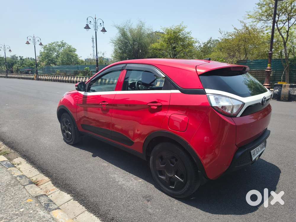 Tata Nexon 1.5 Revotorq Xm (s), 2018, Petrol