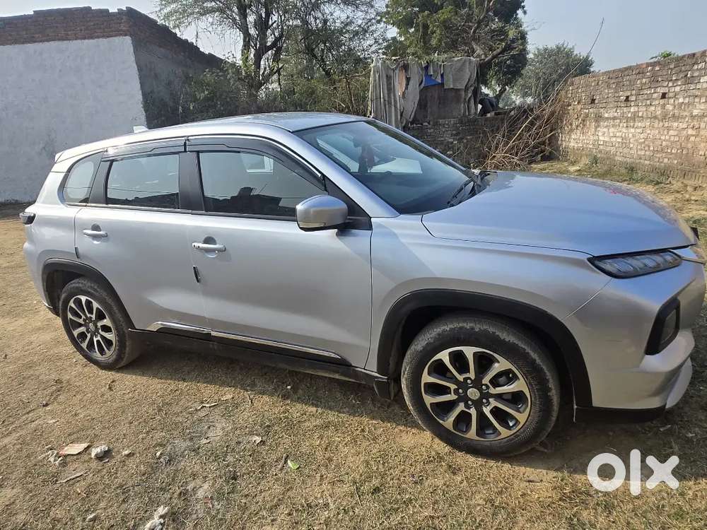 Maruti Suzuki Grand Vitara 2023 Petrol Well Maintained