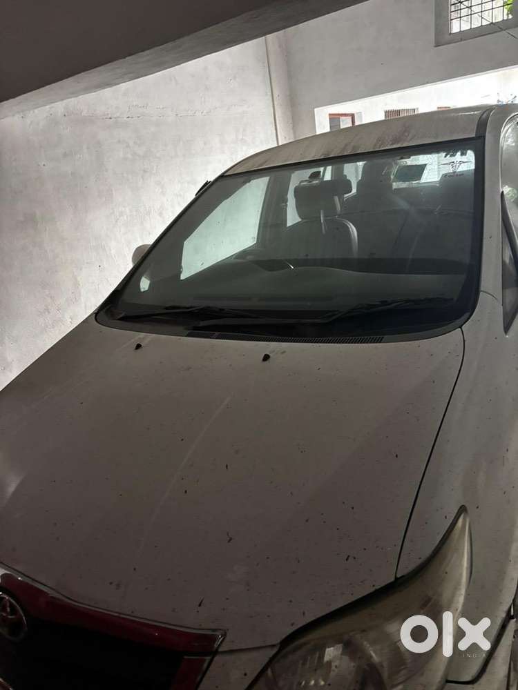 Toyota Innova 2014 Diesel Well Maintained