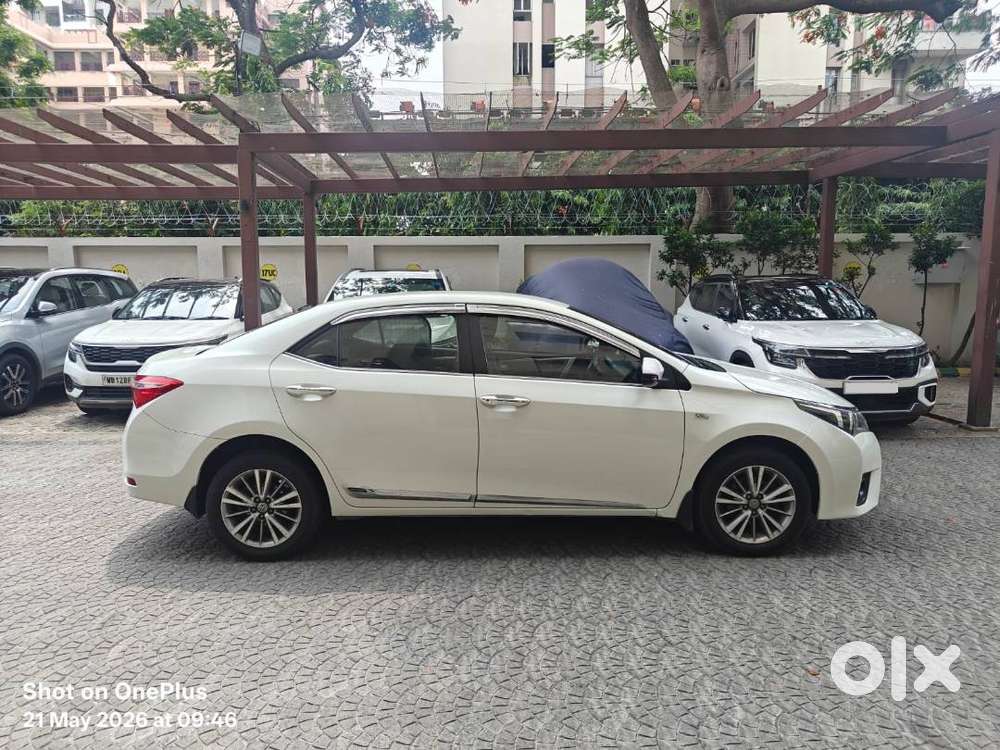 Toyota Altis 2016 Petrol