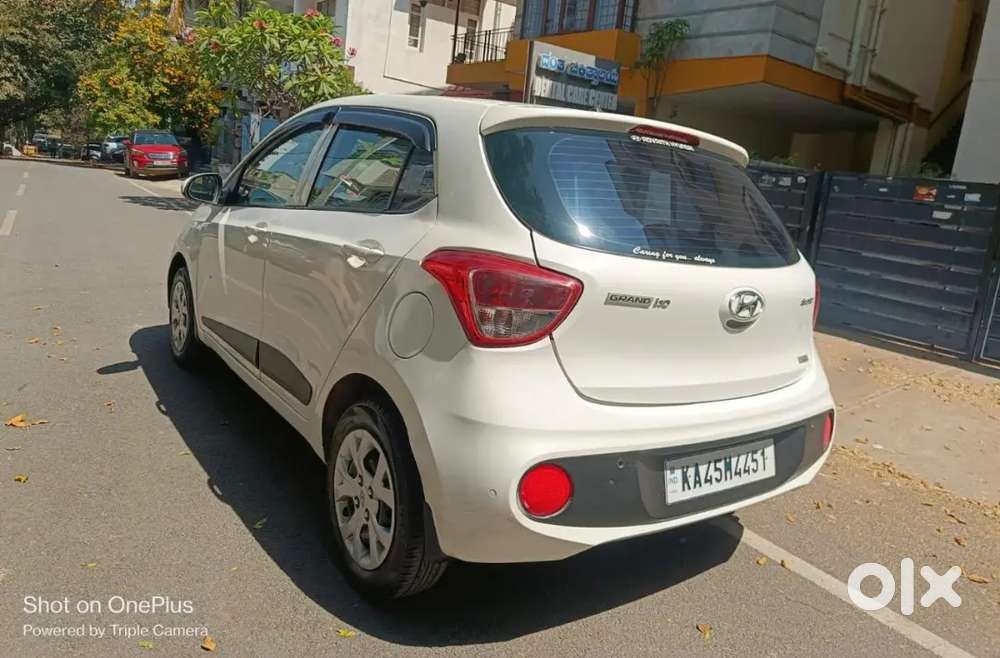 Grand I 10  Sportz Petrol