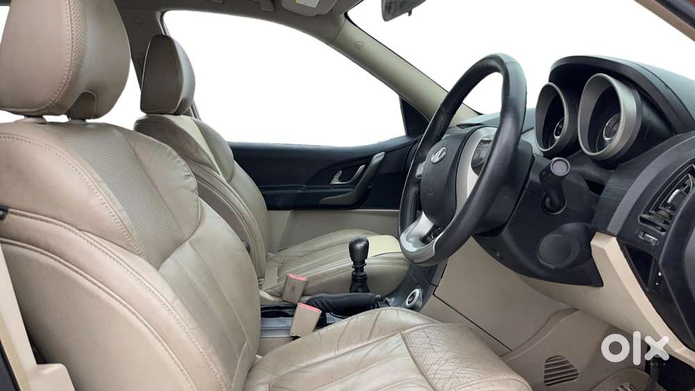 Mahindra Xuv500 2.2 W10, 2015, Diesel