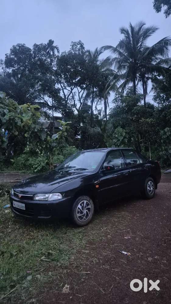 Mitsubishi Lancer 1.5 Gli 2001 Petrol