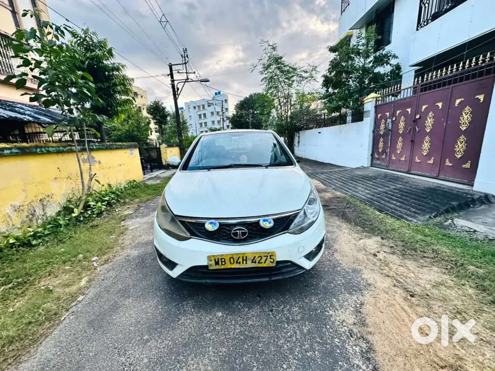 Full Maintain Commercial Car For Sell. Very Good Condition