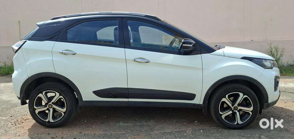 Tata Nexon 1.2 Revotron Xma Amt (s), 2022, Diesel