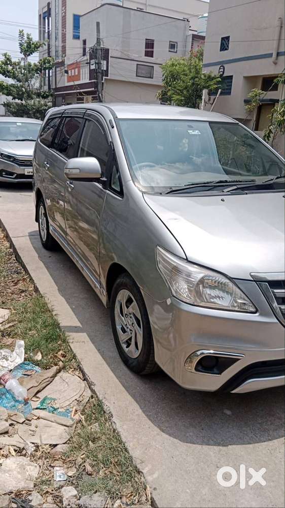 Innova 2015 V Version