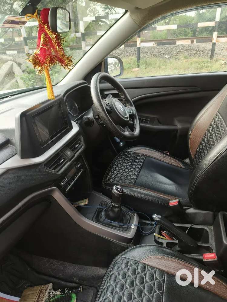 Maruti Suzuki Breeza Vxi Smart Hybrid