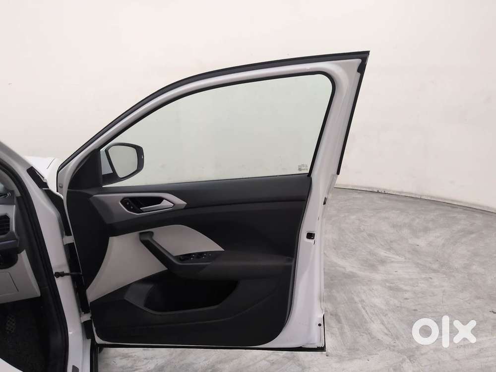 Volkswagen Taigun 1.0 Tsi Highline At, 2022, Petrol