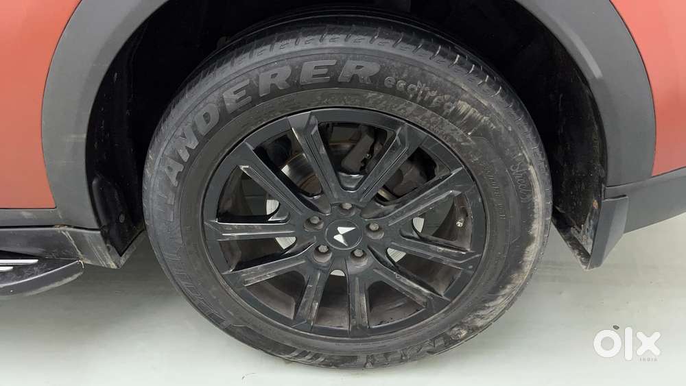 Mahindra Xuv700 2.0 Ax 7 Petrol At Luxury Pack Str, 2024, Petrol