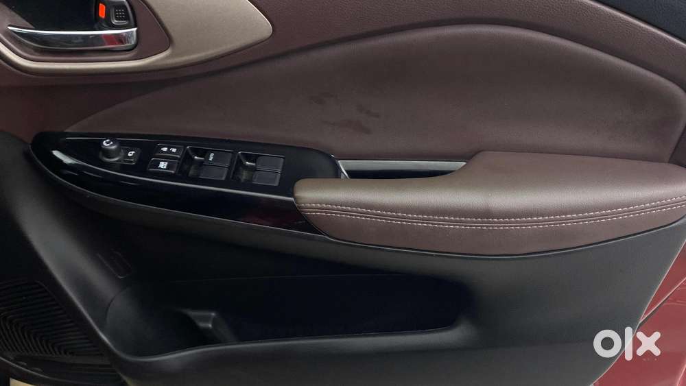 Maruti Suzuki Fronx Alpha 1.0l Turbo 6 At Dual Tone, 2023, Petrol