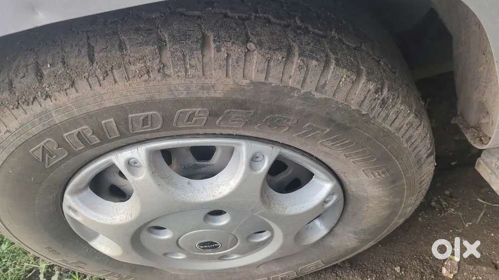 Mahindra Tuv 300 Plus 2018