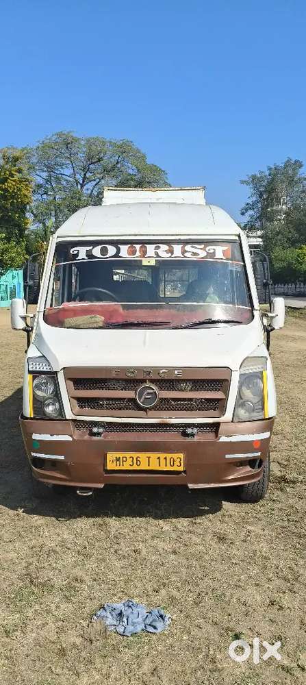 Force Motors Traveller 2016 Diesel 80000 Km Driven