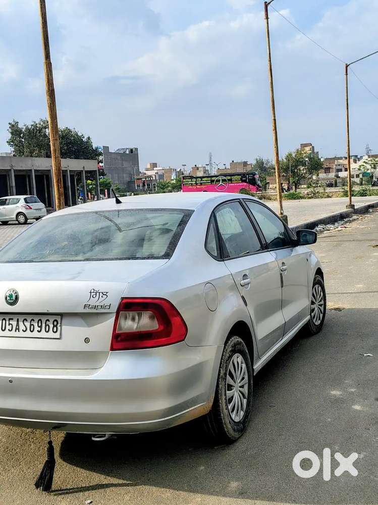 Skoda Rapid 2012 Diesel 100000 Km Driven