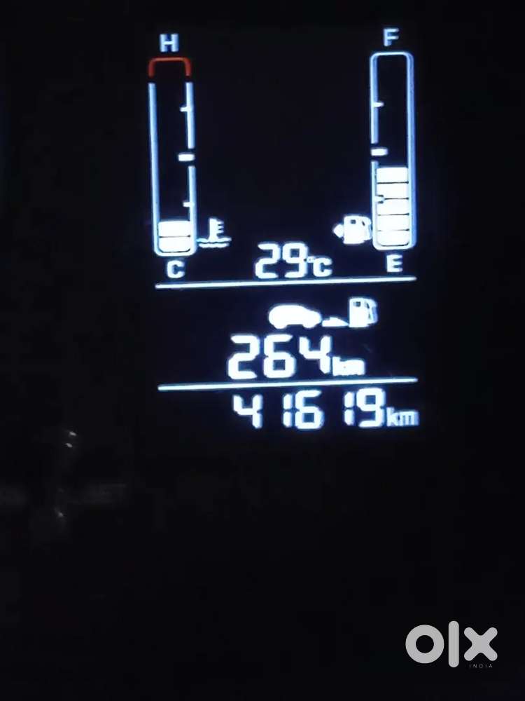 Hyundai Venue 2021 Petrol 41619 Km Driven.