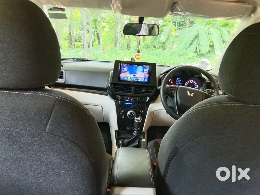 Mahindra Xuv 3xo Petrol 2025