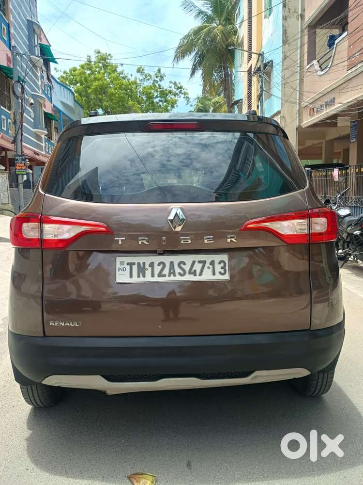 Renault Triber Rxt, 2022, Petrol