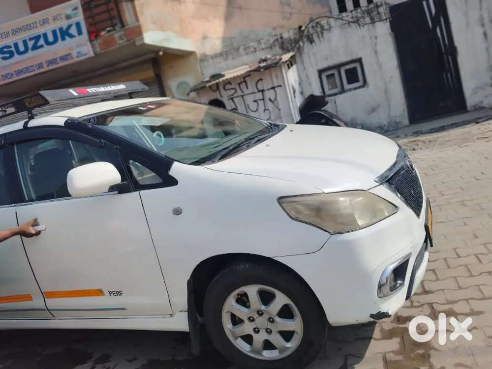 Toyota Innova 2010 Diesel 200000 Km