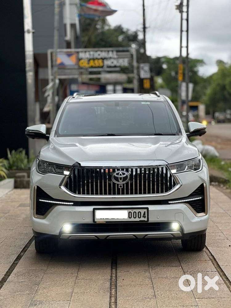 Toyota Innova Hycross 2.0 Vx Hybrid 7 Str, 2024, Petrol